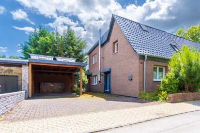 Hauptbild Selten. Großzügig. Besonders. Ein Grundstück, wie man es in Monheim kaum noch findet.